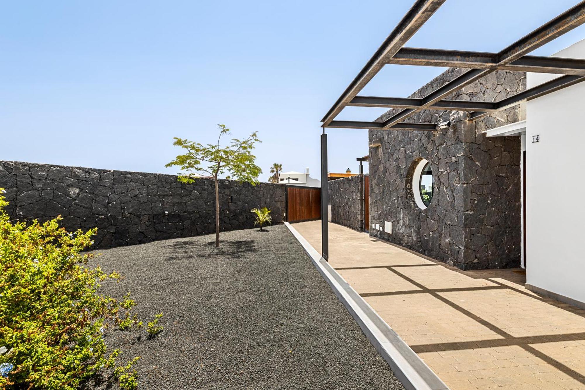 3 Bedroom Villa With Private Pool Close To Papagayo Beach Playa Blanca  Exterior foto
